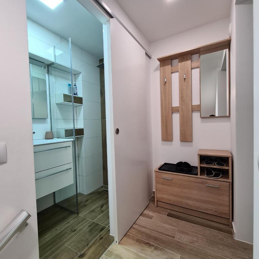 Apartment Dinlux Máribor Exterior foto